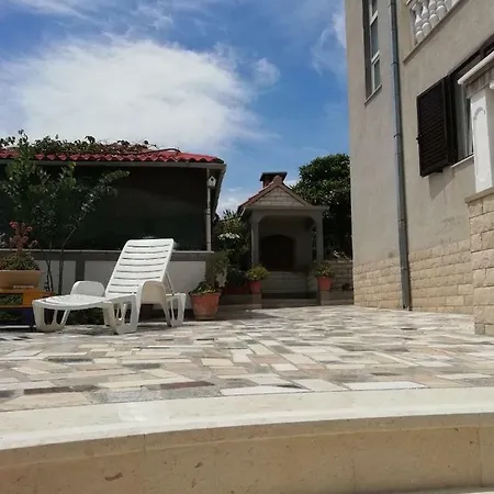 Lucija 2 Solin