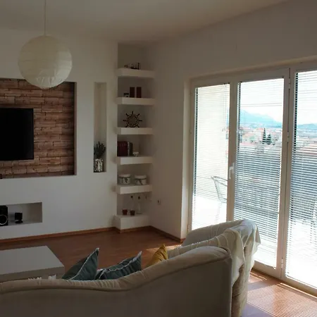 Apartment Lucija 2 *